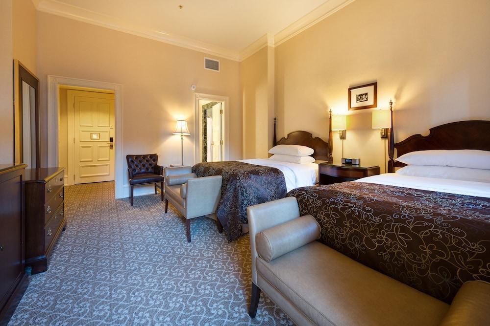 The Pfister Hotel Милуоки Екстериор снимка
