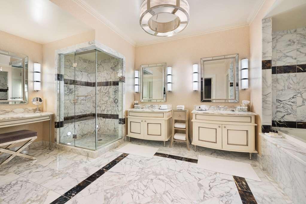 The Pfister Hotel Милуоки Екстериор снимка