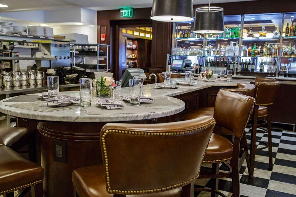 The Pfister Hotel Милуоки Ресторант снимка