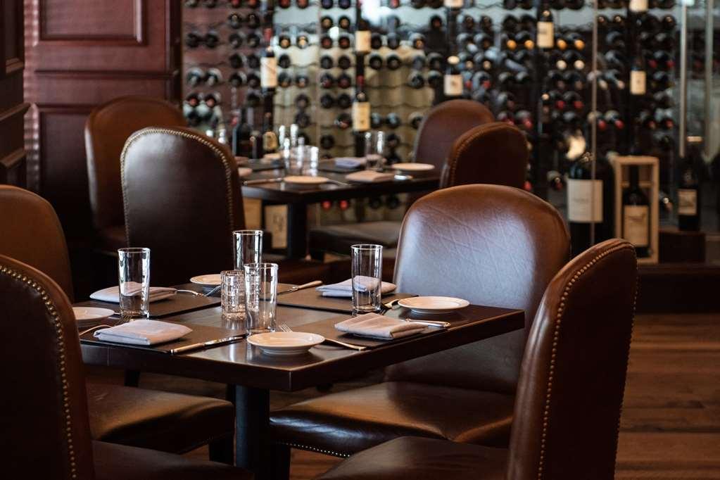 The Pfister Hotel Милуоки Ресторант снимка