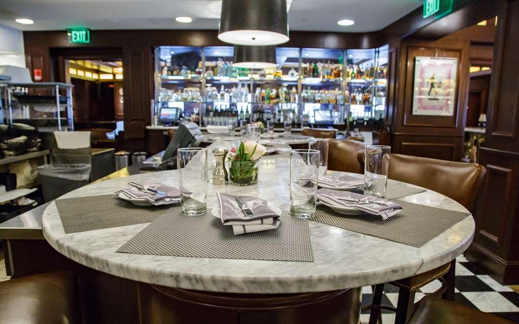 The Pfister Hotel Милуоки Ресторант снимка