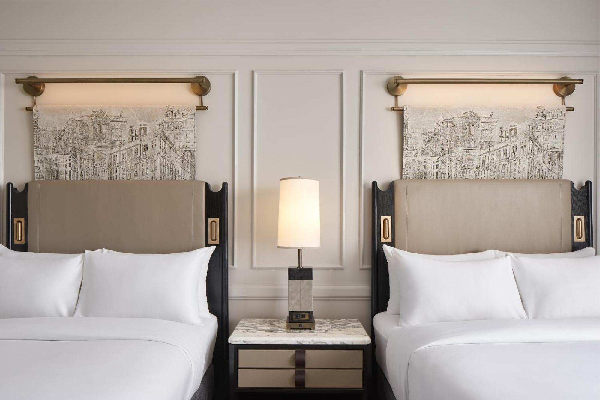 The Pfister Hotel Милуоки Екстериор снимка