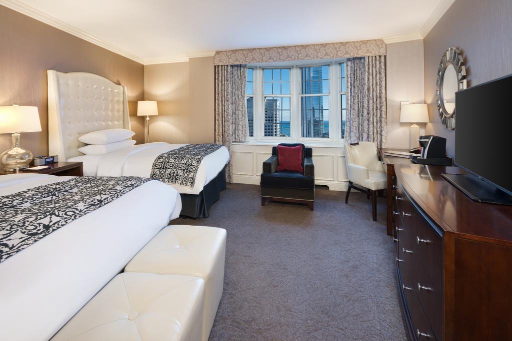 The Pfister Hotel Милуоки Екстериор снимка